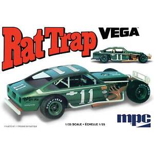 MPC 1/25 1974 Chevy Vega Modified Rat Trap MPC905M Plastic Models SNAP All