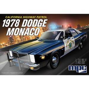 MPC 1/25 1978 Dodge Monaco CHP Police Car MPC922M Plastics Car/Truck 1/24-1/25