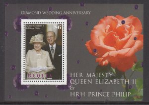 St Vincent Grenadines Bequia 410 Queen Elizabeth II Souvenir Sheet MNH VF