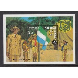 Sierra Leone 539 Boy Scouts Souvenir Sheet MNH VF