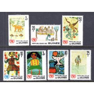 Guinea 442-448 IYC Children's Paintings MNH VF