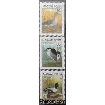 Hungary Lot 8 of Birds, 3 stamps-Stamps-Hungary-StampPhenom