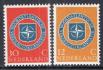 Netherlands 377-378 MNH VF