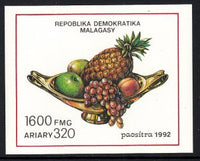 Madagascar 1071 Fruit Souvenir Sheet MNH VF