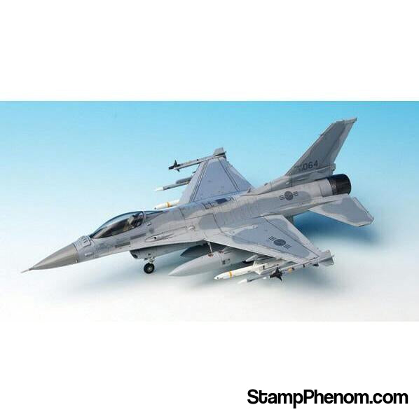 Academy - Kf-16C Fighting Falcon 1:72-Model Kits-Academy-StampPhenom