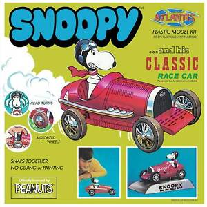 ATLANTIS TOY & HOBBY INC. Snoopy and Race Car AANM6894 Plastic Models Other Misc