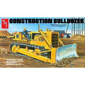 AMT 1/25 Construction Bulldozer AMT1086 Plastics Car/Truck 1/24-1/25