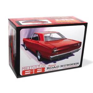 AMT 1968 Plymouth Road Runner Customizing Kit 1/25 AMT1363 Plastics Car/Truck