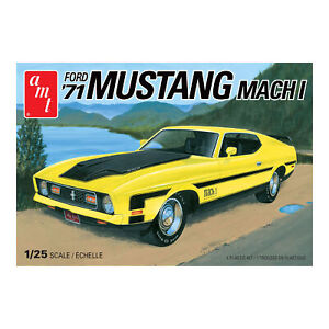 AMT 1971 Ford Mustang Mach I 125 AMT1262M Plastics Car/Truck 1/24-1/25