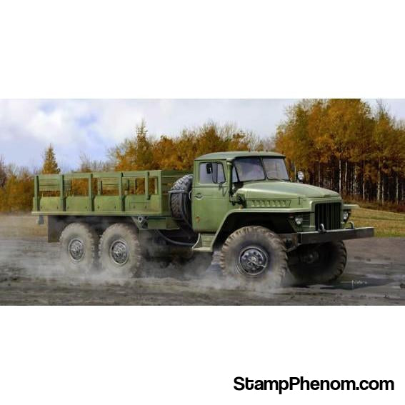 Trumpeter - Russian URAL-375D Truck 1:35-Model Kits-Trumpeter-StampPhenom